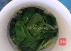 Illustration of how to make steamed buns with vegetable juice 2