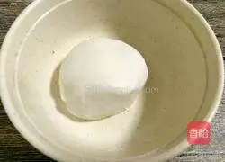 Illustration of how to make glutinous rice balls with fermented glutinous rice and eggs 3