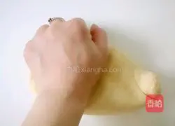 Illustration of how to make Pooh bean paste steamed buns 8