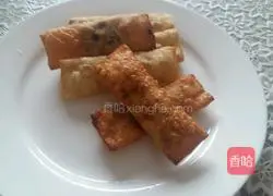 Illustration of how to make wonton wrapper spring rolls 3