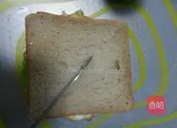 Illustration of how to make egg salad sandwich 14