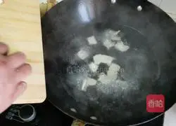 Illustration of how to make fried dough 12