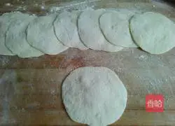 Illustration of how to make fried buns 10
