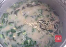 Illustration of how to make noodles with flour paste 17