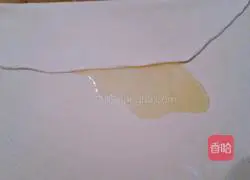 Illustration of how to make crispy scallion pancake 8