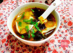 Illustration of how to make fresh meat wontons 18