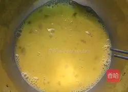 Illustration of how to make egg noodles 5