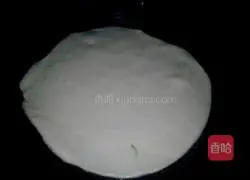 Illustration of how to make egg and green onion cake 11