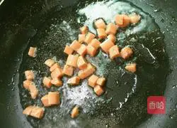 Illustration of how to make ham and egg fried rice 7