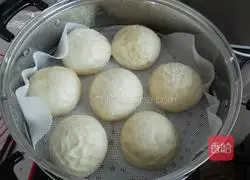 Illustration of how to make homemade low-sugar white steamed buns with bread machine 9