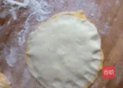 Illustration of how to make double-layered buns 12