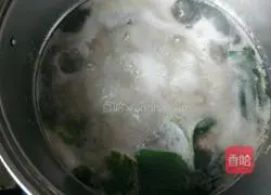 Chicken soup wonton recipe illustration 3