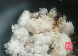 Illustration of how to make egg fried rice 5