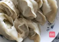 Illustration of how to make dumplings stuffed with melon, pepper and meat 17