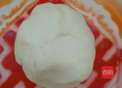 Illustration of how to make straw hat cake 1