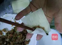 Illustration of how to make fried wontons 5