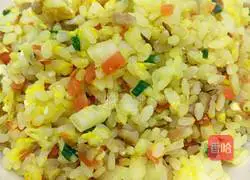 Egg Fried Rice Recipe Illustration 11