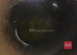 Illustration of how to make milk soft fried steamed bun slices 6