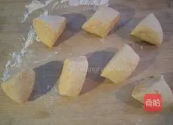 Illustration of how to make pumpkin steamed buns 5