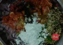 Illustration of how to make tomato and beef dumplings 3