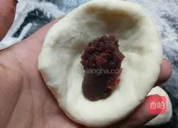 Illustration of how to make hedgehog buns 6