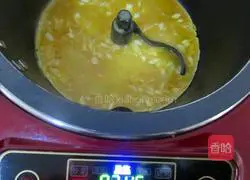 Illustration of how to make tomato juice and egg dried noodles 3