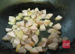 Illustration of how to make fried rice with wasabi stems 6