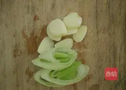 Illustration of how to make braised bean sprouts pancakes 3