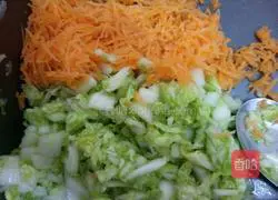 Cabbage stuffed dumplings Illustration of how to do it 2