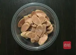 Illustration of how to make ham fried rice 3