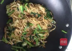 Illustration of how to make fried noodles 5