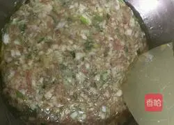 Illustration of how to make pork and green onion stuffed buns 11