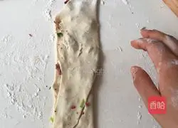 Beef and scallion layer cake Illustration of how to do it 7