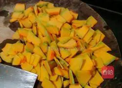 Illustration of how to make pumpkin cake 1