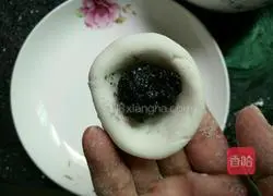 Black sesame glutinous rice balls Illustration of how to do it 6