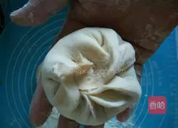 Illustration of how to make sesame sauce beef patties 12