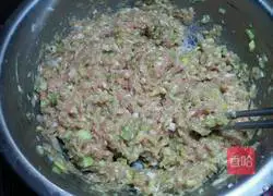 Illustration of how to make meatloaf 3 