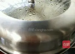 Illustration of how to make pork and leek steamed buns 6