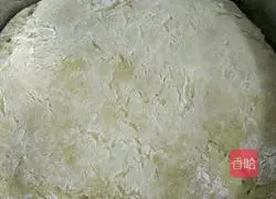 Illustration of how to make spinach and rose roll fancy steamed buns 6