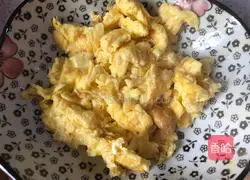 Illustration of how to make ham and egg fried rice 5