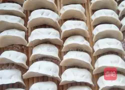 Illustration of how to make pickled cabbage and meat dumplings 7