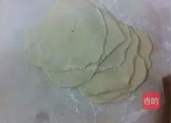 Illustration of how to make celery buns 4