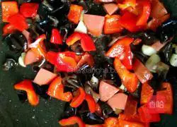 Illustration of how to make fried steamed buns 7