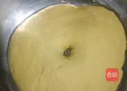 Illustration of how to make pumpkin dough cakes 4