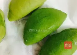 Illustration of how to make colorful dumplings 11