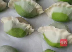 Illustration of making fancy dumplings 21