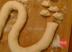 Illustration of how to make dumplings 3