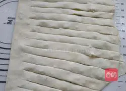 Illustrations of making hand cakes 10