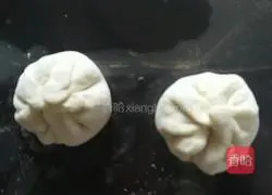 Illustration of how to make mutton buns 12