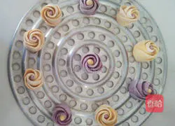 Purple sweet potato, pumpkin and rose steamed buns recipe 7